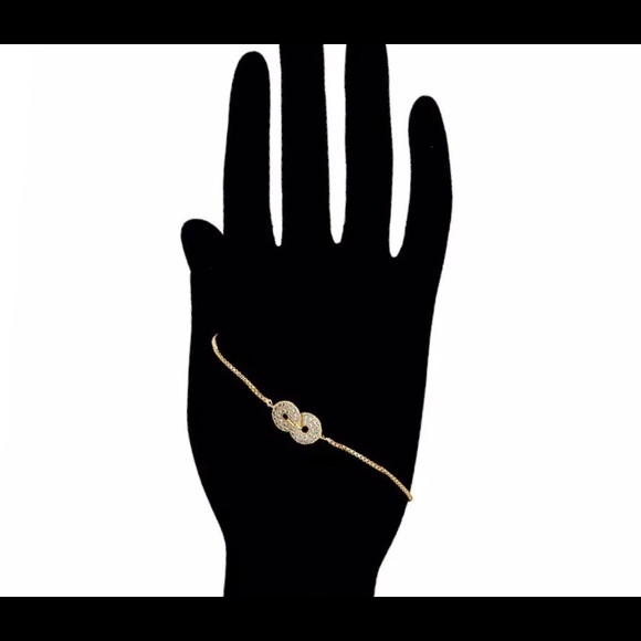 BRACELETS Gold 18k plated 8-word. BRAND NEW - Picture 4 of 6